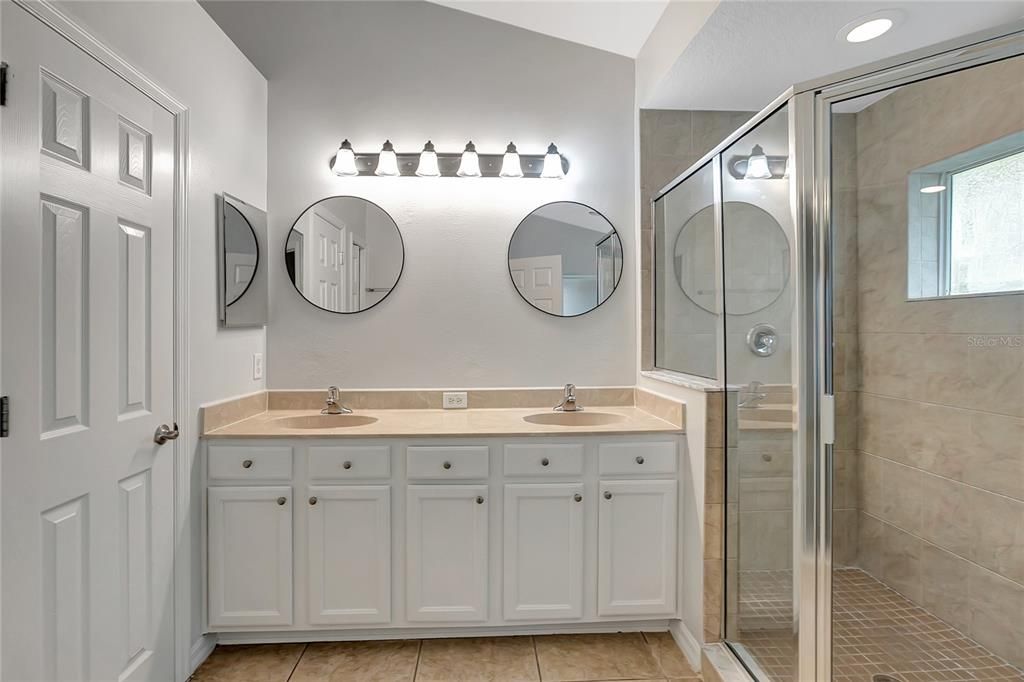 Active With Contract: $389,000 (4 beds, 3 baths, 2157 Square Feet)