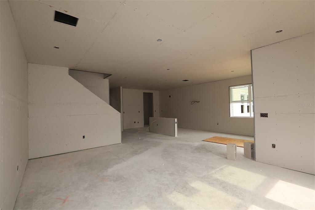 For Sale: $679,990 (5 beds, 4 baths, 3556 Square Feet)