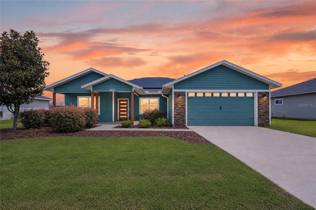Recently Sold: $399,000 (4 beds, 2 baths, 2006 Square Feet)