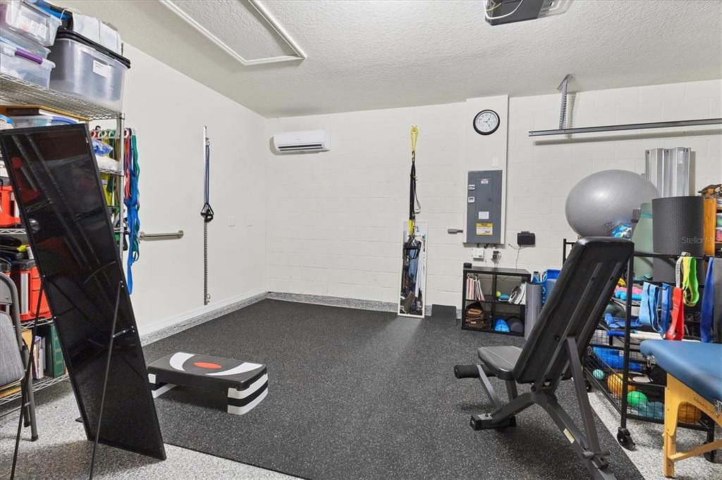For Rent: $2,700 (3 beds, 2 baths, 1561 Square Feet)