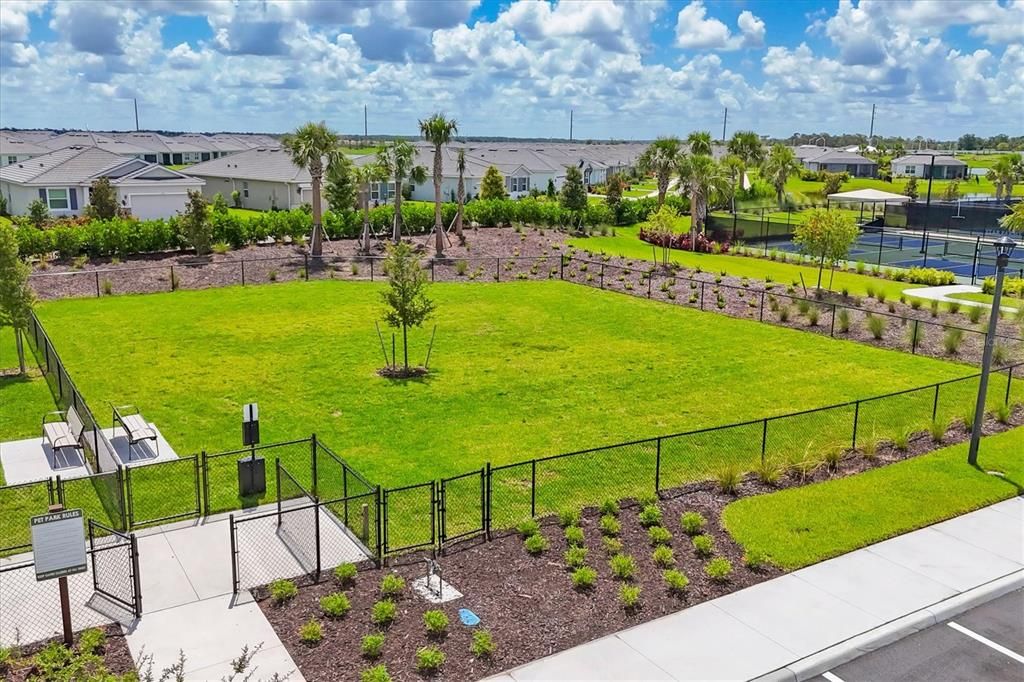 For Rent: $2,700 (3 beds, 2 baths, 1561 Square Feet)