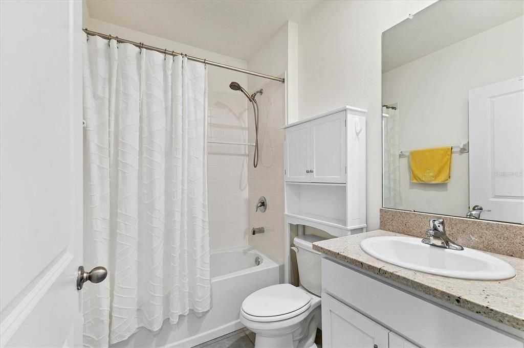 For Rent: $2,700 (3 beds, 2 baths, 1561 Square Feet)