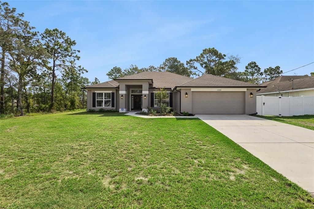 For Sale: $414,990 (4 beds, 2 baths, 2326 Square Feet)
