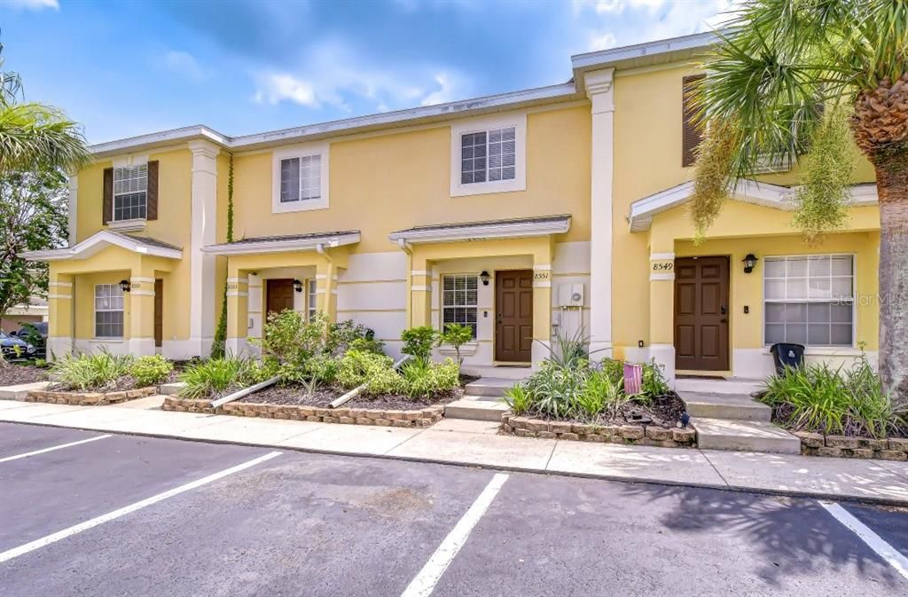 For Sale: $224,900 (2 beds, 2 baths, 1008 Square Feet)