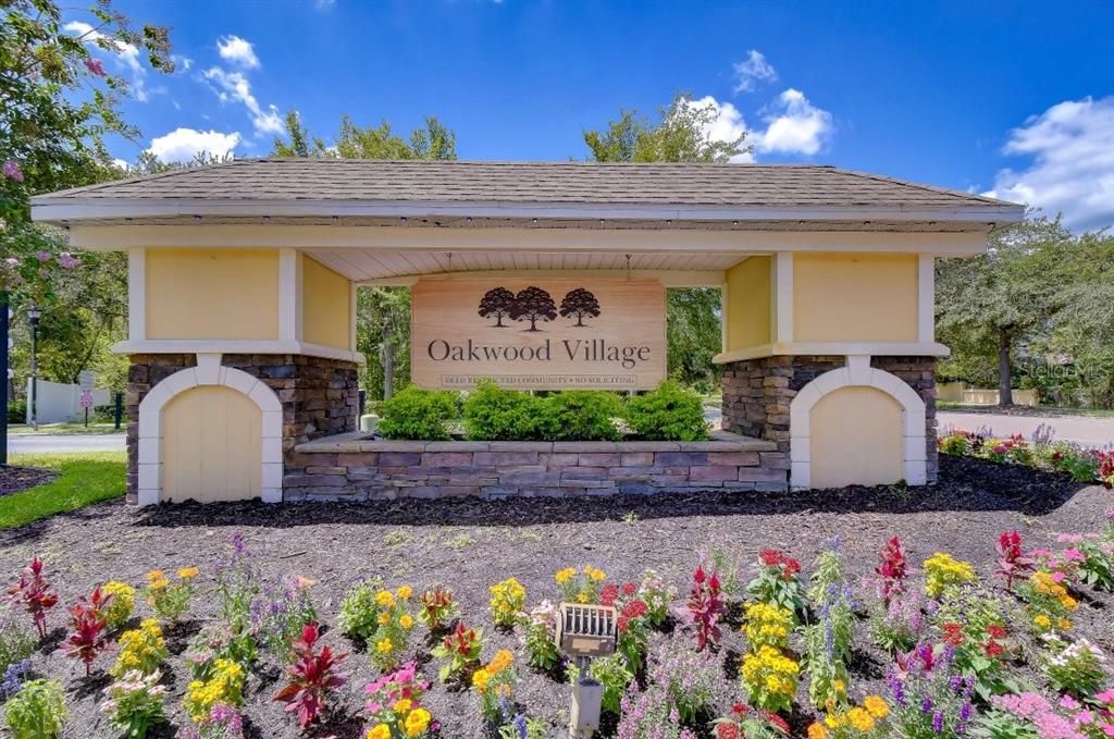 For Sale: $224,900 (2 beds, 2 baths, 1008 Square Feet)