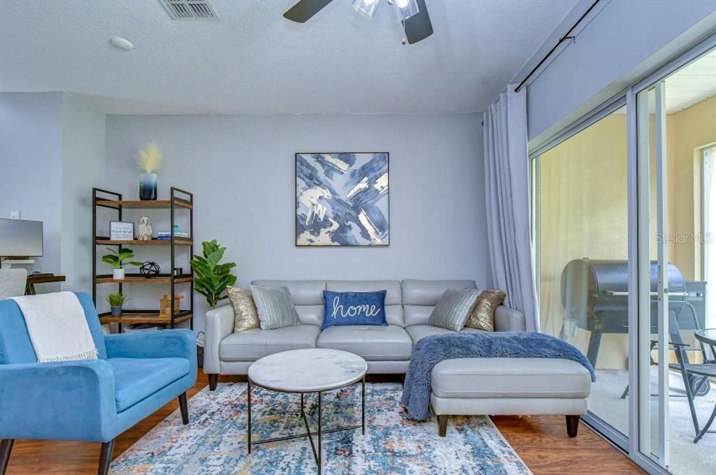 For Sale: $224,900 (2 beds, 2 baths, 1008 Square Feet)