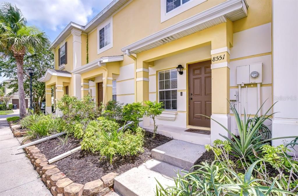 For Sale: $224,900 (2 beds, 2 baths, 1008 Square Feet)