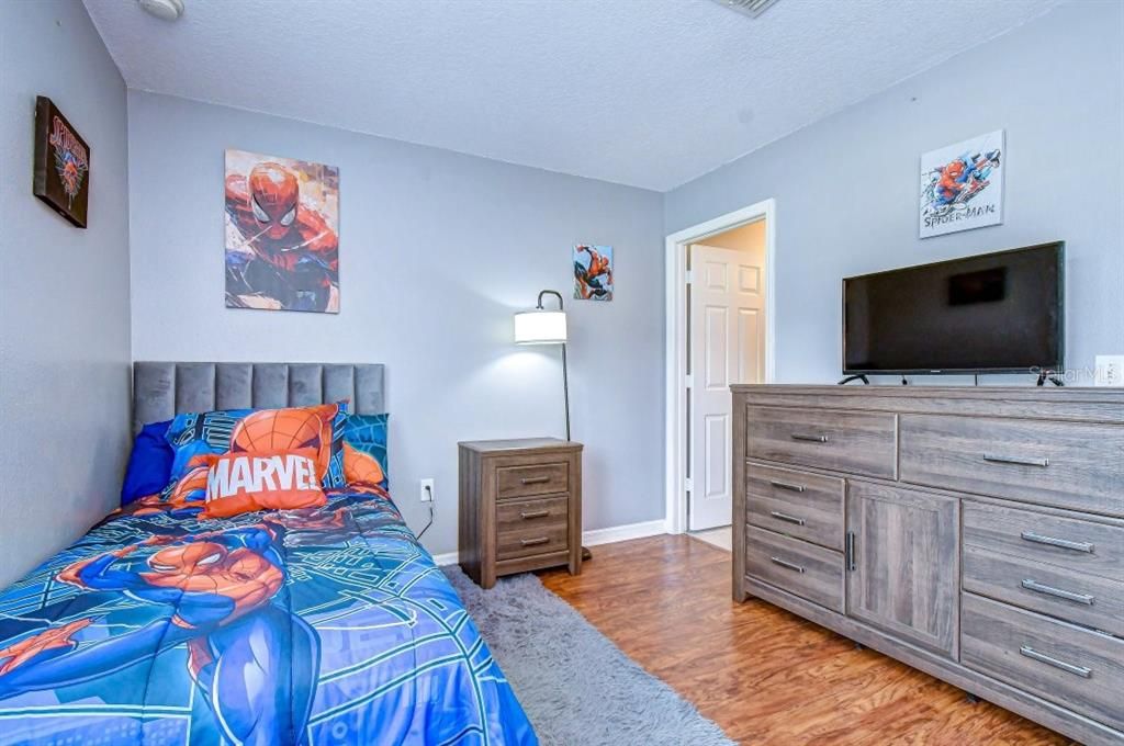For Sale: $224,900 (2 beds, 2 baths, 1008 Square Feet)