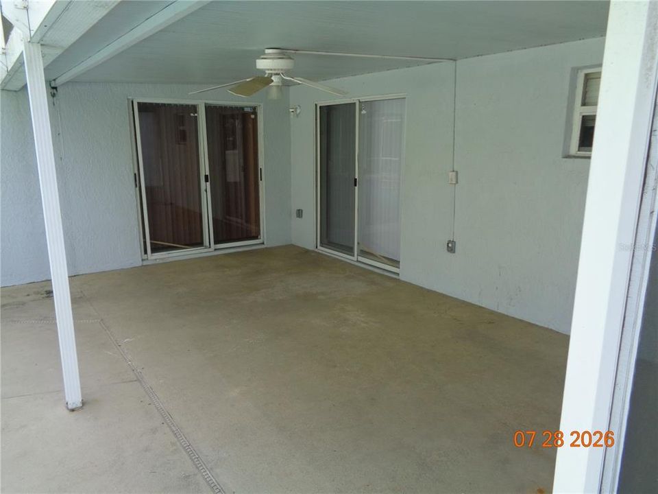 For Rent: $2,395 (3 beds, 2 baths, 1722 Square Feet)