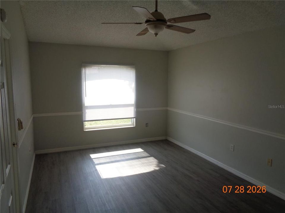 For Rent: $2,395 (3 beds, 2 baths, 1722 Square Feet)