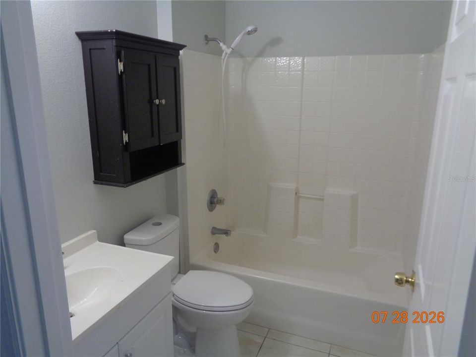 For Rent: $2,395 (3 beds, 2 baths, 1722 Square Feet)