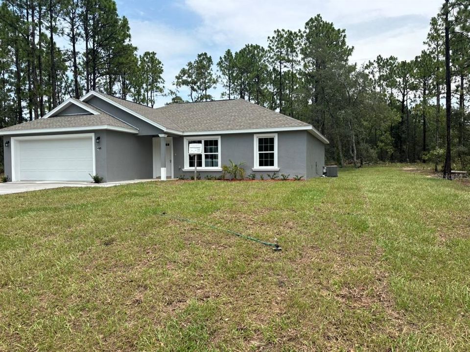 Active With Contract: $239,900 (3 beds, 2 baths, 1405 Square Feet)