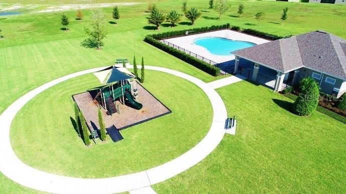 En Venta: $709,000 (5 camas, 3 baños, 3384 Pies cuadrados)