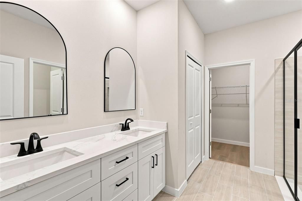Active With Contract: $339,000 (3 beds, 2 baths, 1543 Square Feet)