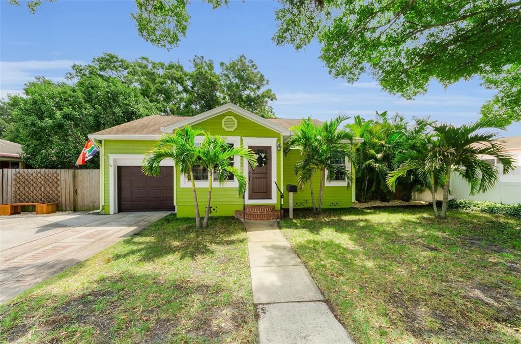 Activo con contrato: $585,000 (3 camas, 2 baños, 1682 Pies cuadrados)