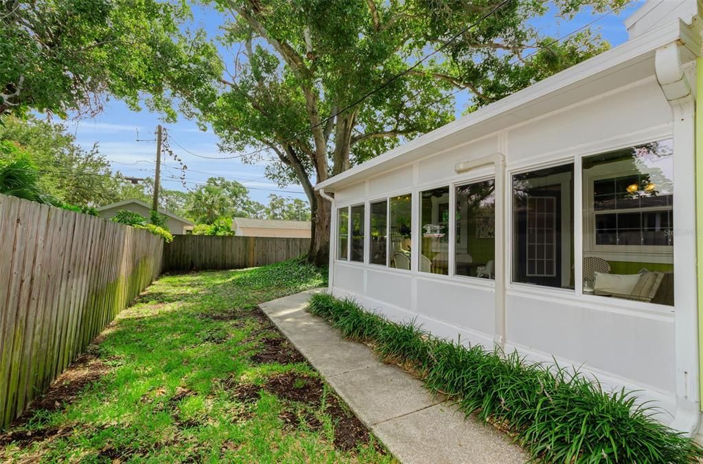 Activo con contrato: $585,000 (3 camas, 2 baños, 1682 Pies cuadrados)