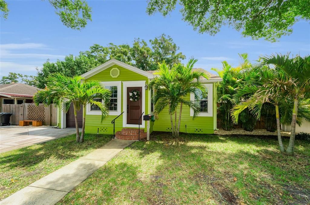 Activo con contrato: $585,000 (3 camas, 2 baños, 1682 Pies cuadrados)