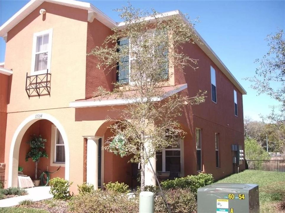 В аренду: $1,900 (3 спален, 2 ванн, 1640 Квадратных фут)