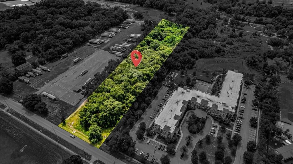 En Venta: $599,000 (4.89 acres)