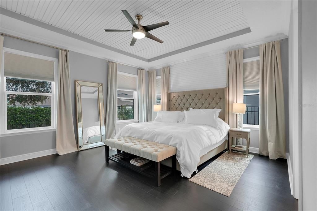 En Venta: $1,095,000 (5 camas, 3 baños, 4305 Pies cuadrados)