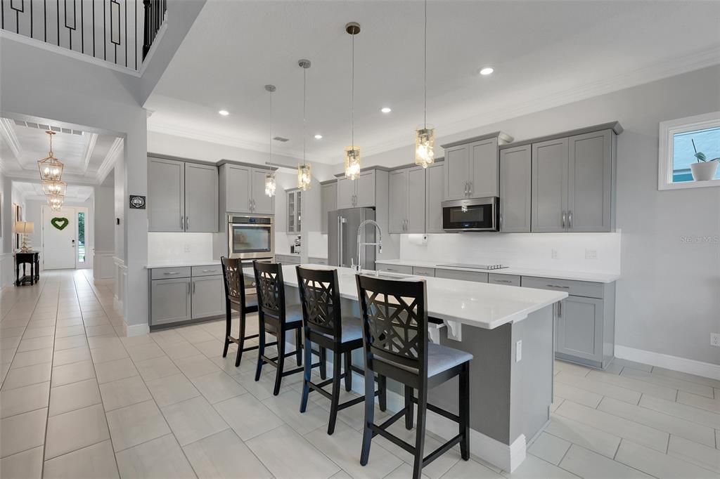 En Venta: $1,095,000 (5 camas, 3 baños, 4305 Pies cuadrados)