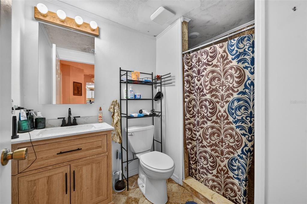 For Sale: $329,000 (3 beds, 2 baths, 1478 Square Feet)