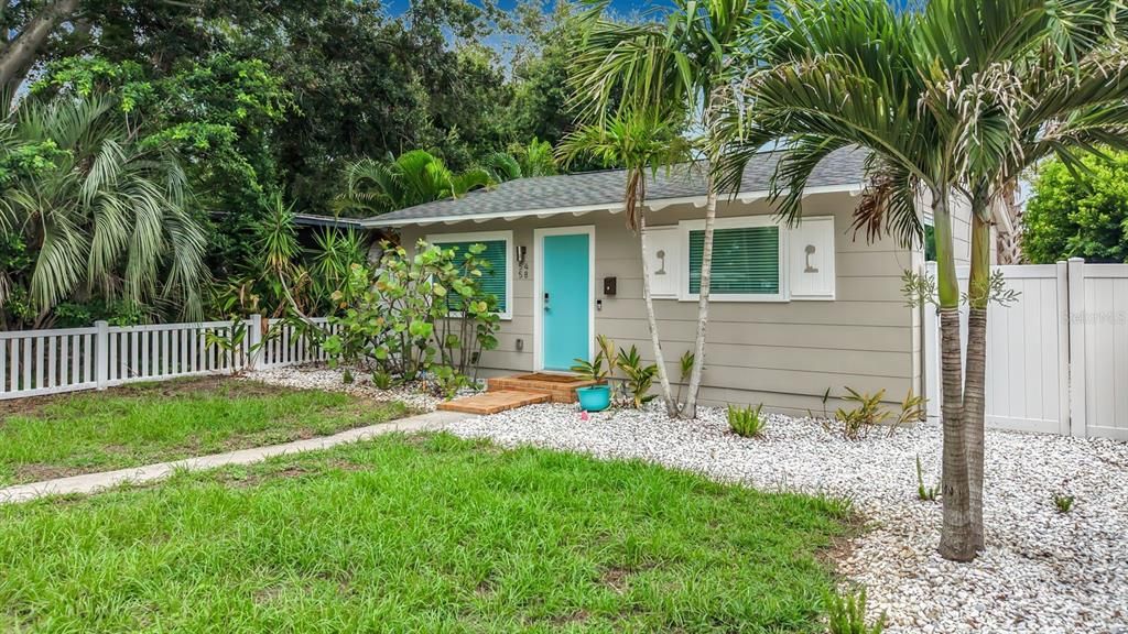 Vendido Recientemente: $315,000 (2 camas, 1 baños, 705 Pies cuadrados)