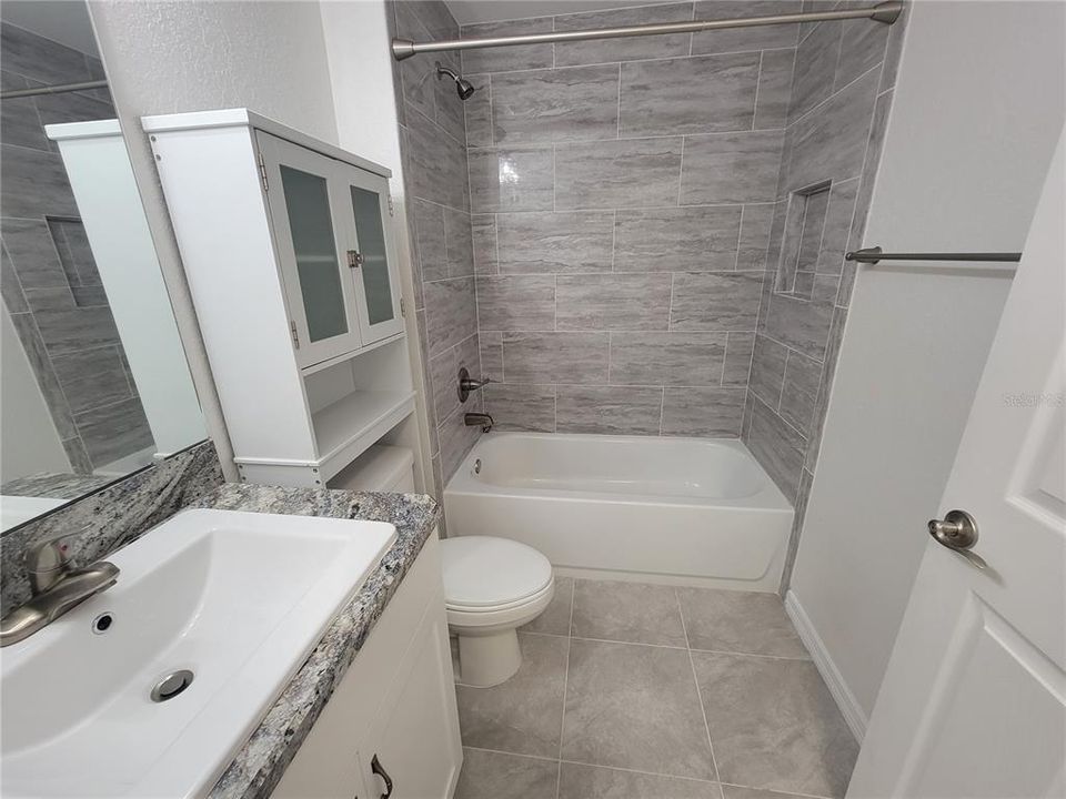 For Rent: $2,000 (3 beds, 2 baths, 1664 Square Feet)
