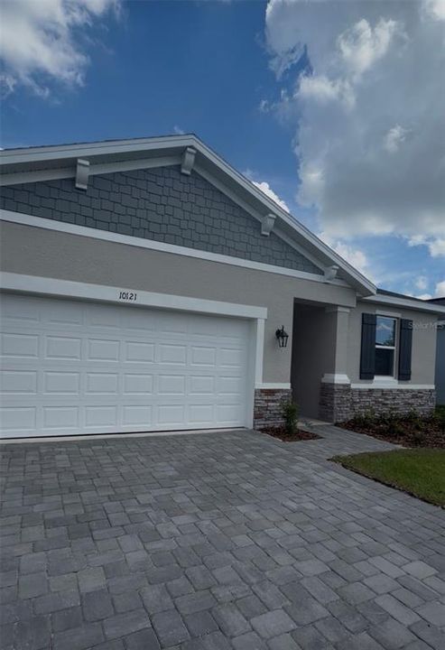 Recently Sold: $306,490 (3 beds, 2 baths, 1589 Square Feet)