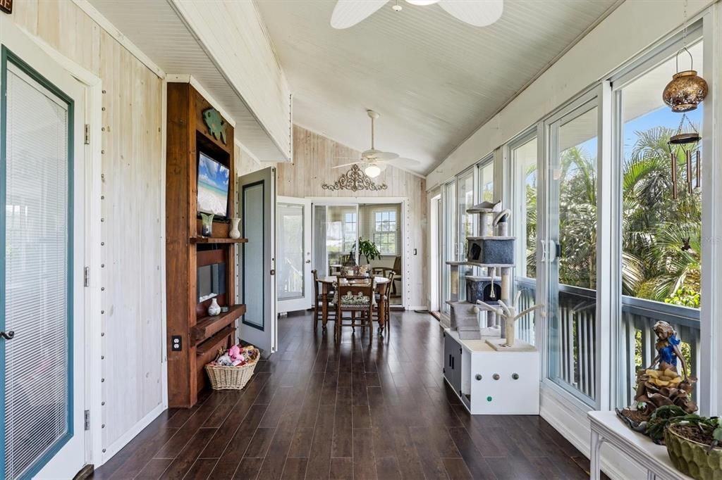 For Sale: $2,900,000 (3 beds, 3 baths, 3254 Square Feet)