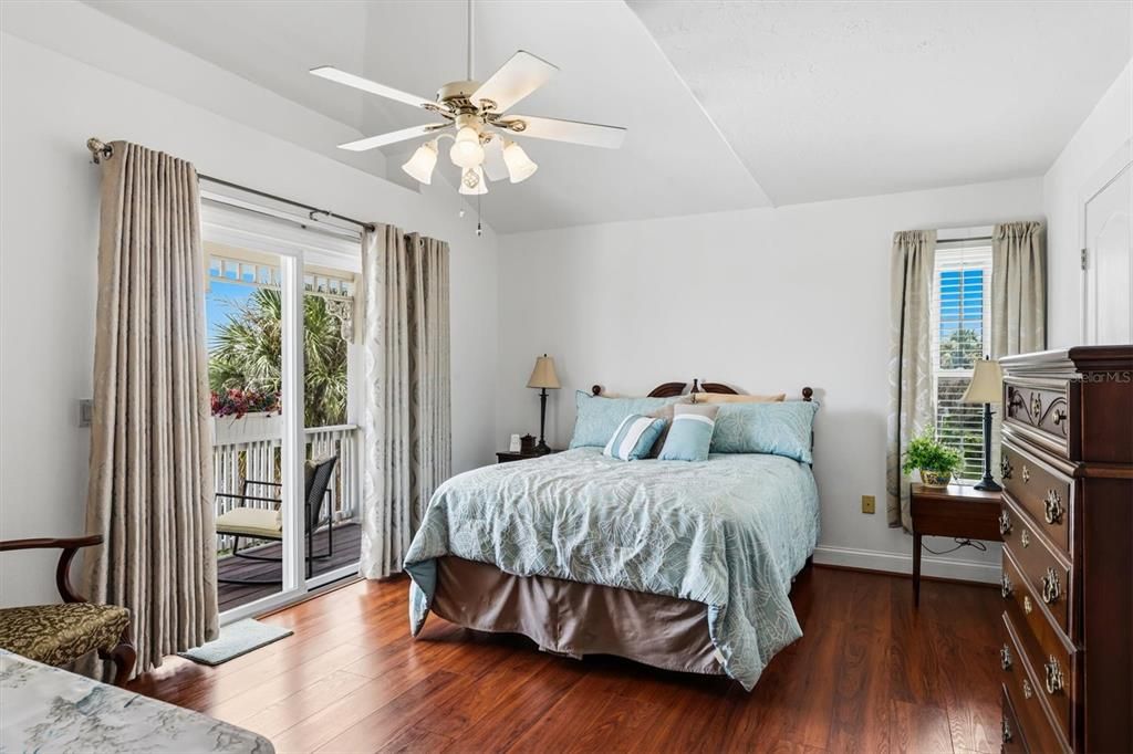 For Sale: $2,900,000 (3 beds, 3 baths, 3254 Square Feet)