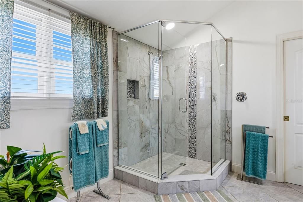 For Sale: $2,900,000 (3 beds, 3 baths, 3254 Square Feet)
