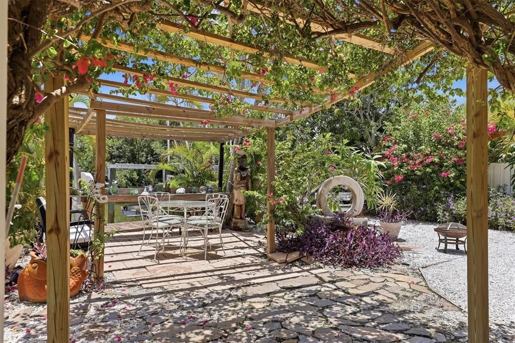 For Sale: $2,900,000 (3 beds, 3 baths, 3254 Square Feet)