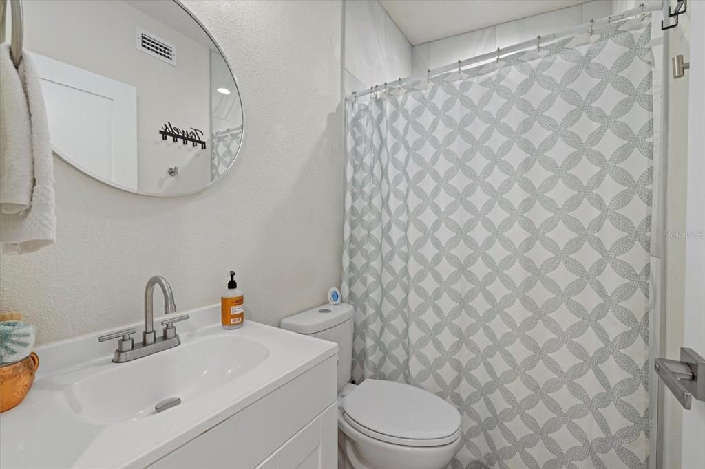 For Sale: $1,550,000 (6 beds, 5 baths, 3249 Square Feet)