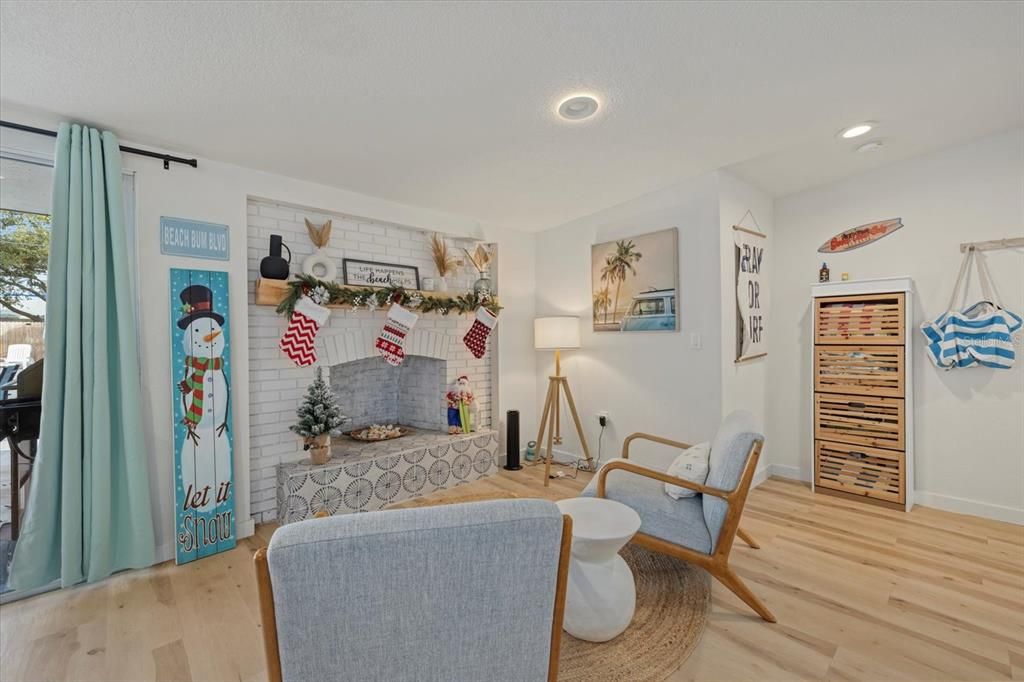 For Sale: $1,550,000 (6 beds, 5 baths, 3249 Square Feet)