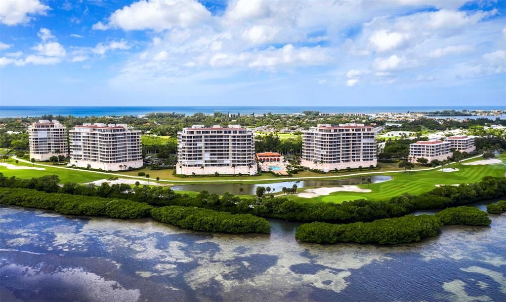 For Sale: $549,000 (2 beds, 2 baths, 1276 Square Feet)
