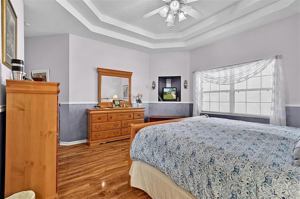 For Sale: $424,000 (3 beds, 2 baths, 1795 Square Feet)