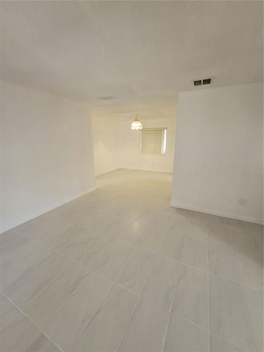 For Sale: $333,000 (4 beds, 2 baths, 1691 Square Feet)
