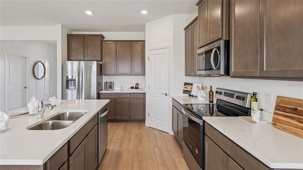 For Sale: $444,990 (4 beds, 3 baths, 2662 Square Feet)
