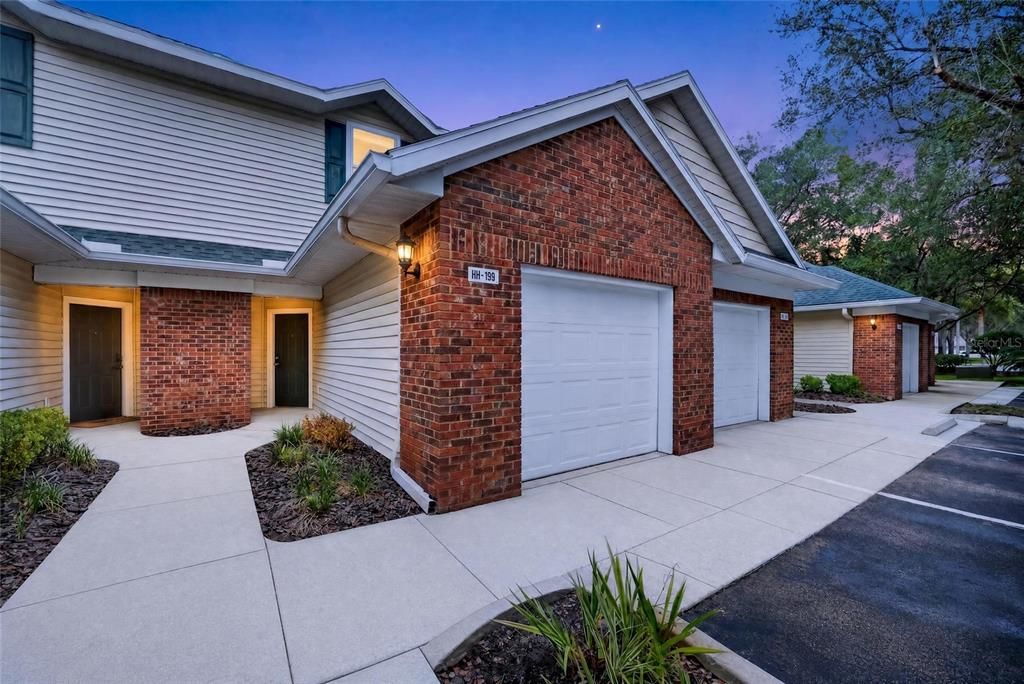 For Sale: $202,700 (2 beds, 2 baths, 1465 Square Feet)