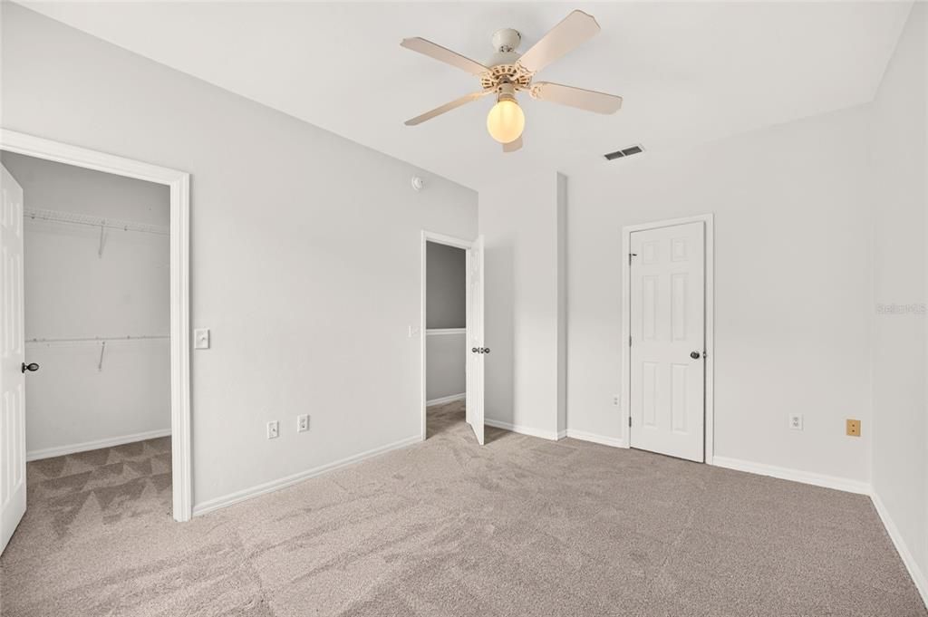 For Sale: $202,700 (2 beds, 2 baths, 1465 Square Feet)