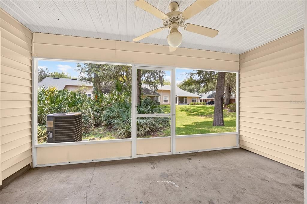 For Sale: $202,700 (2 beds, 2 baths, 1465 Square Feet)