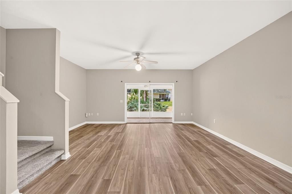 For Sale: $202,700 (2 beds, 2 baths, 1465 Square Feet)