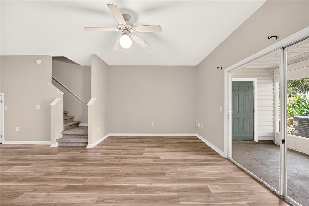 For Sale: $202,700 (2 beds, 2 baths, 1465 Square Feet)