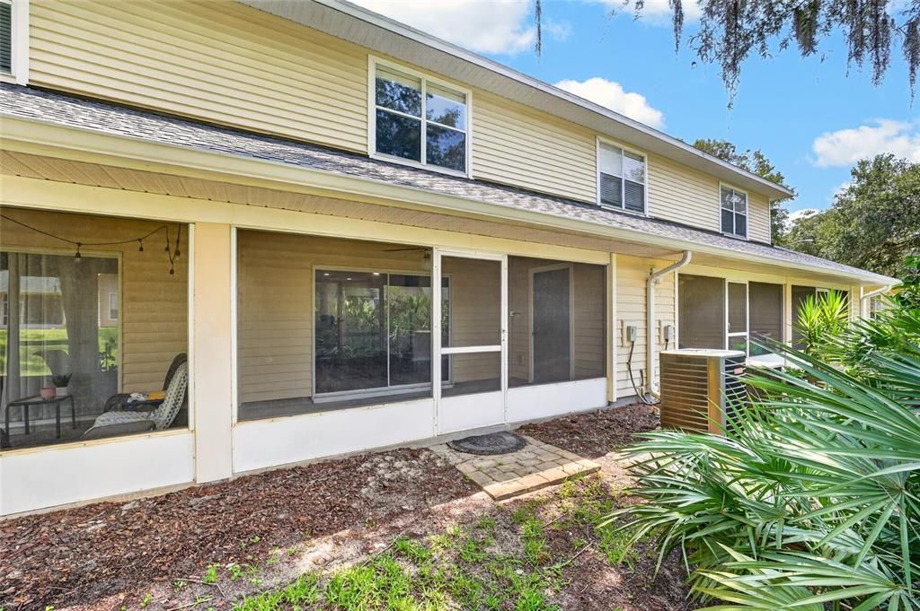 For Sale: $202,700 (2 beds, 2 baths, 1465 Square Feet)