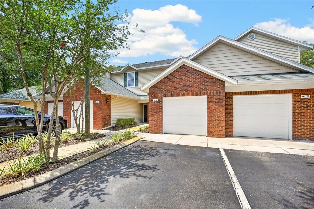 For Sale: $202,700 (2 beds, 2 baths, 1465 Square Feet)