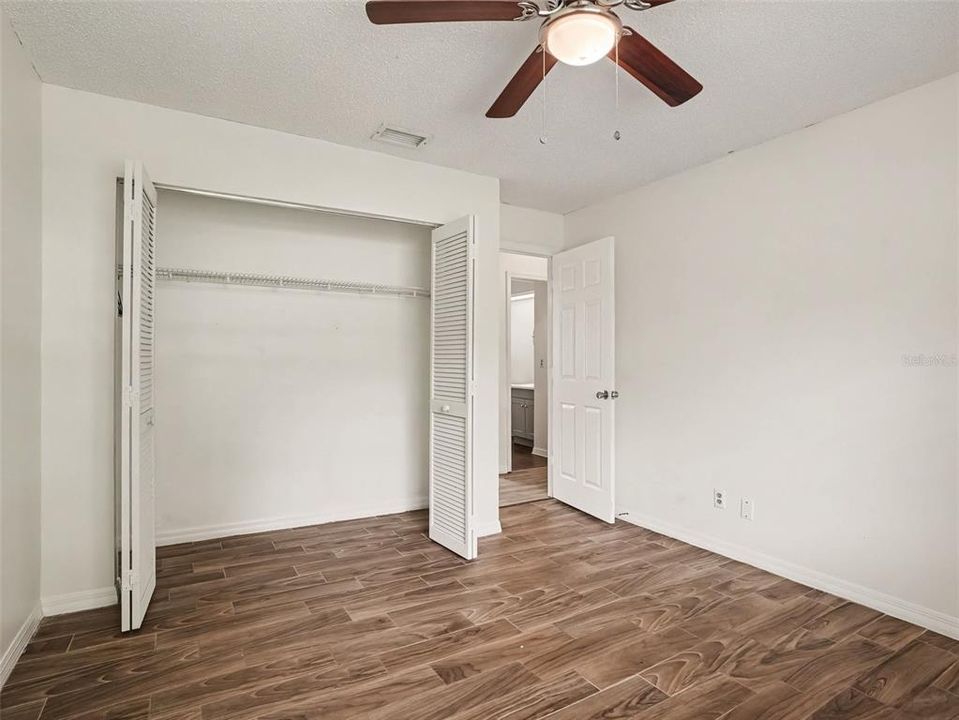 For Sale: $325,000 (4 beds, 2 baths, 1681 Square Feet)