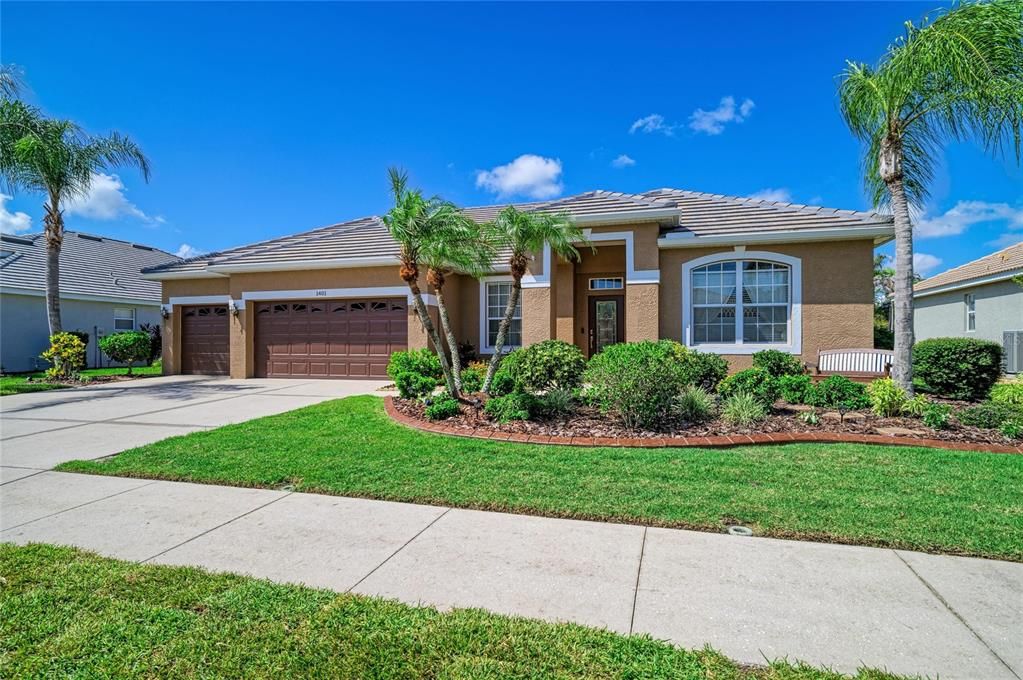 For Sale: $745,000 (3 beds, 2 baths, 2380 Square Feet)