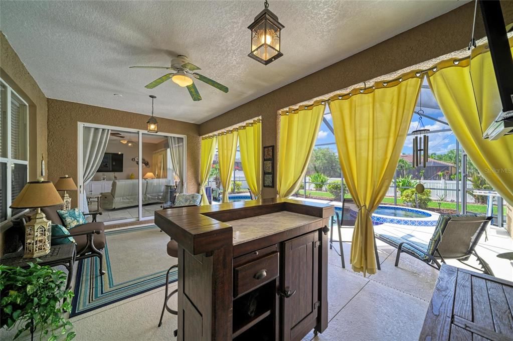 For Sale: $745,000 (3 beds, 2 baths, 2380 Square Feet)