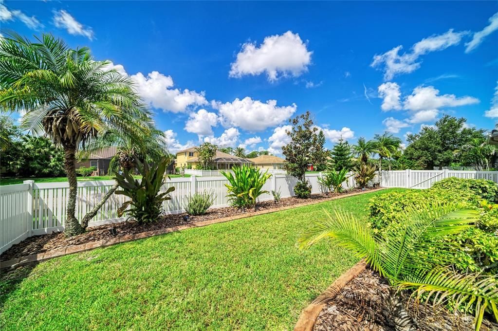 For Sale: $745,000 (3 beds, 2 baths, 2380 Square Feet)